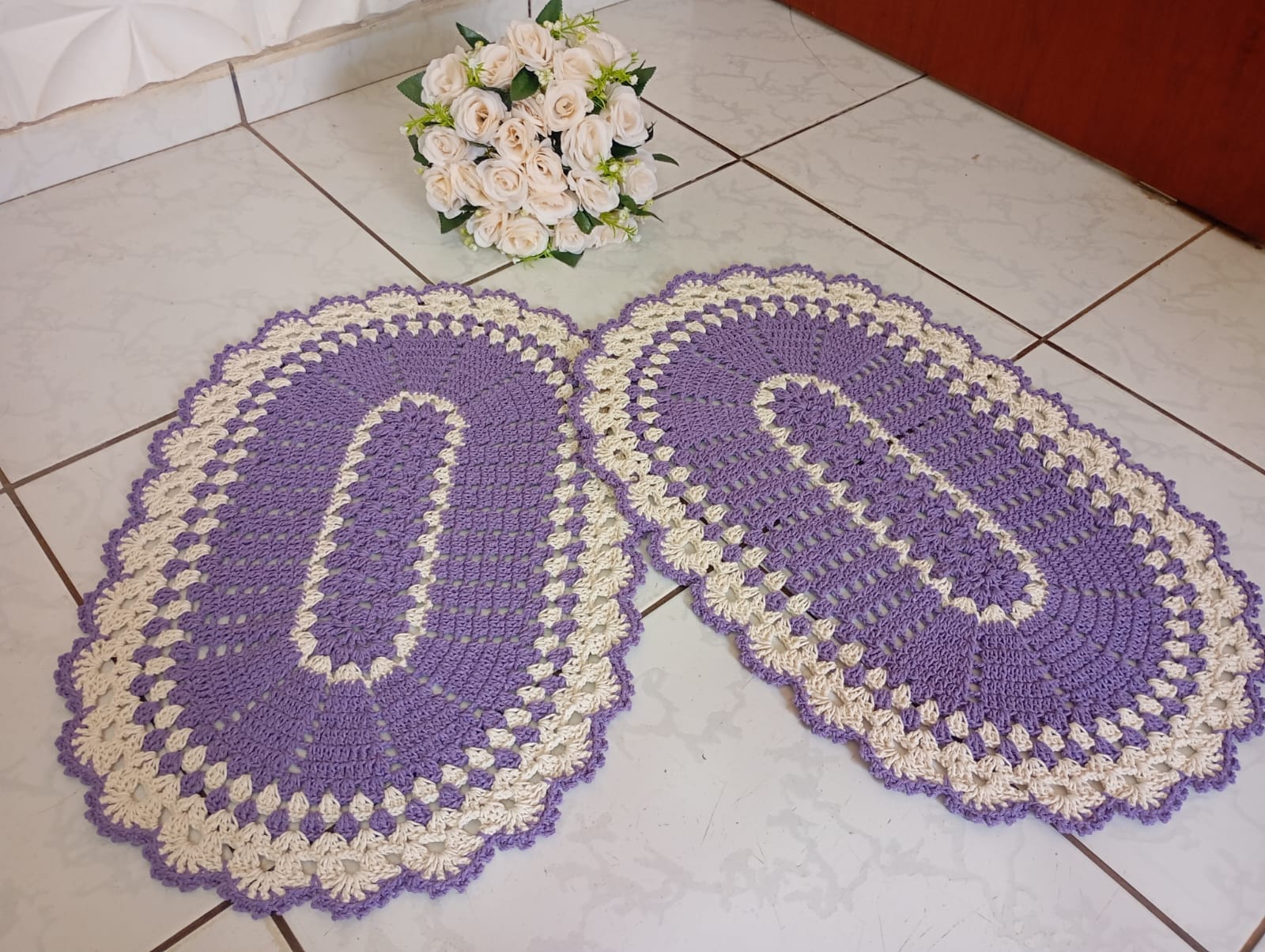 Par de tapete artesanal em crochê oval - Imagem 2